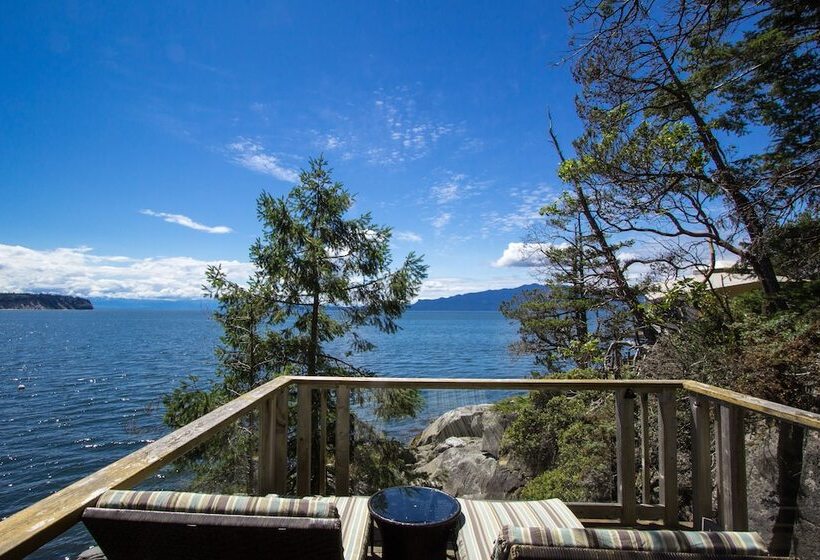 Rockwater Secret Cove Resort