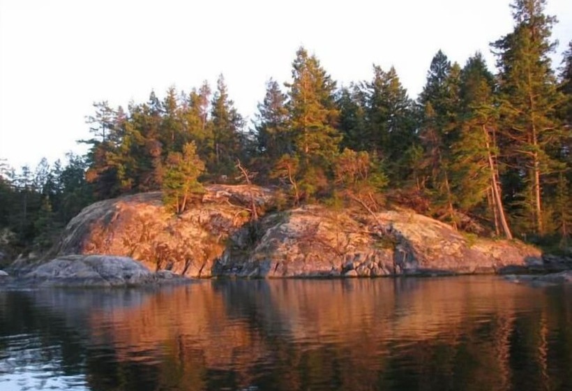Rockwater Secret Cove Resort