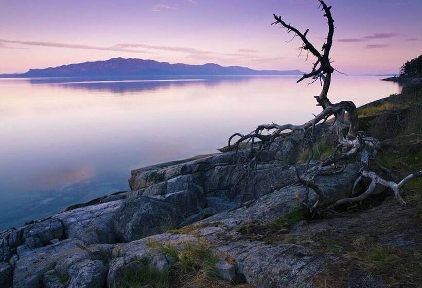 Rockwater Secret Cove Resort