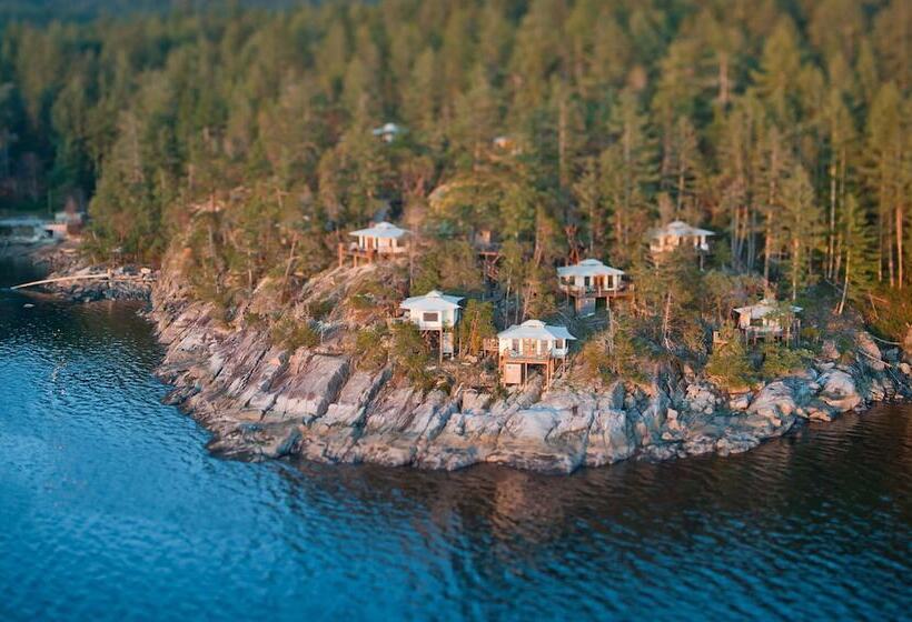 Rockwater Secret Cove Resort