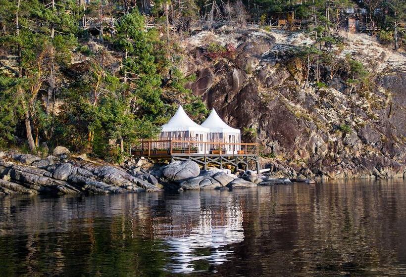 Rockwater Secret Cove Resort