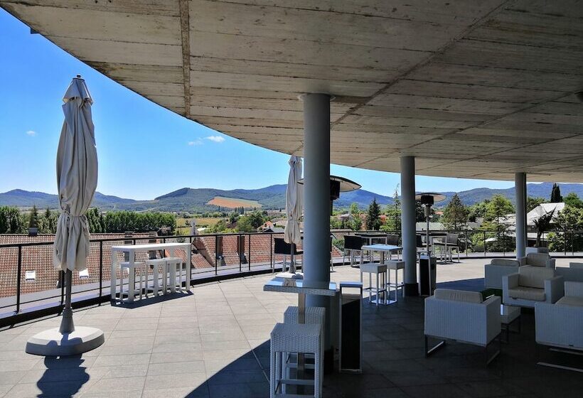 Jardines De Uleta Suites