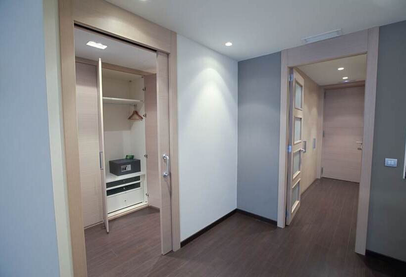 Jardines De Uleta Suites