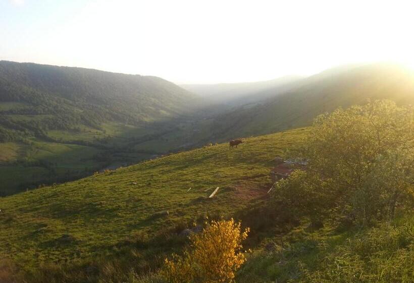 הוסטל Auberge Du Col De Neronne