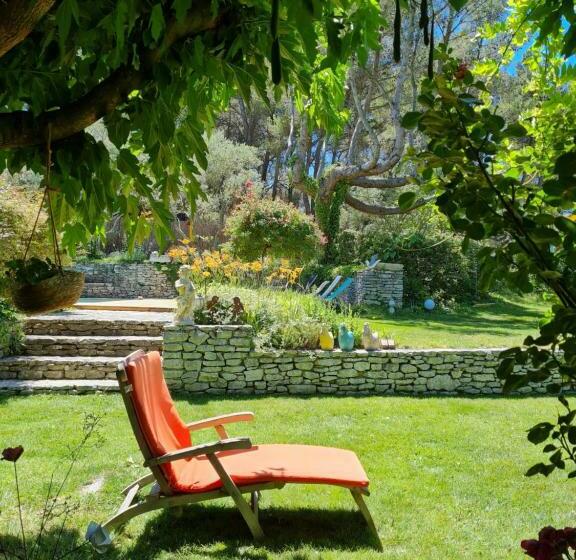 بنسيون Le Mas Des Anges