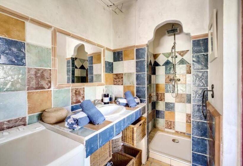 بنسيون Le Mas Des Anges