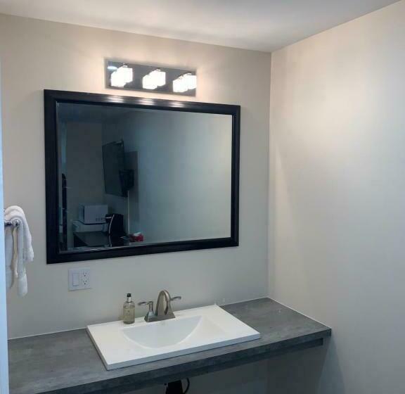 Westport Station Motel