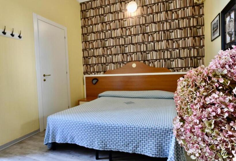 ホテル Villa Maria & Apartment