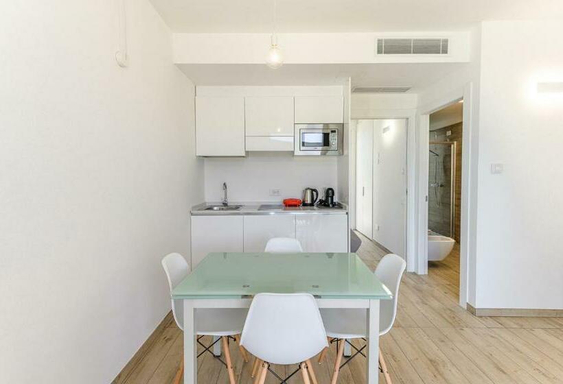 Capo Falcone Beach Charming Apartments Stintino