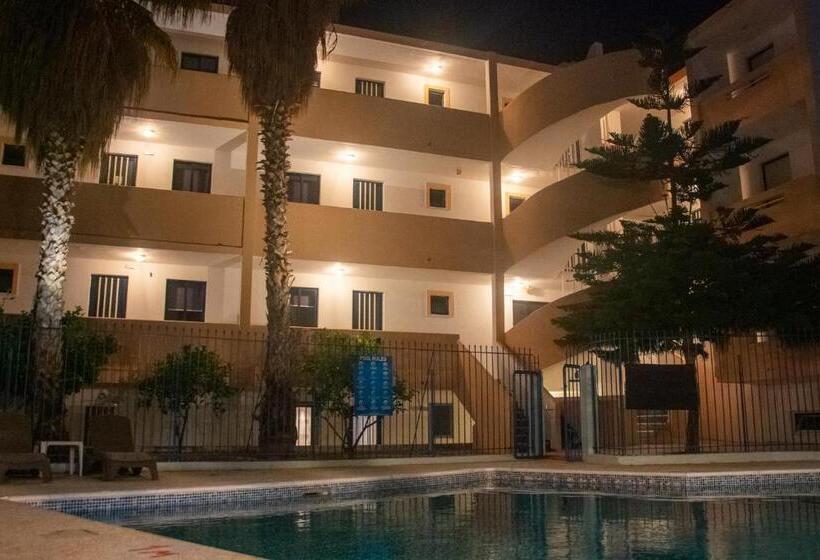 فندق Harriets Apartments