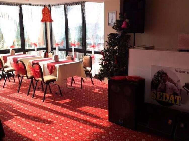 בית מלון כפרי Oskar Thermal