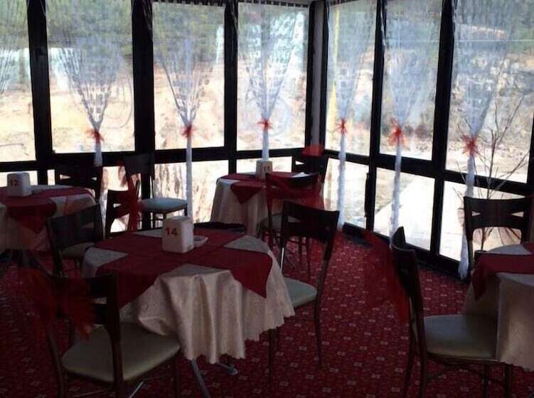 בית מלון כפרי Oskar Thermal