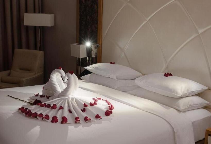 هتل Ramada By Wyndham Erbil Gulan Street