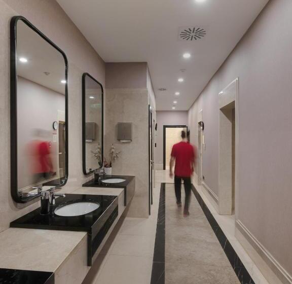 هتل Ramada By Wyndham Erbil Gulan Street