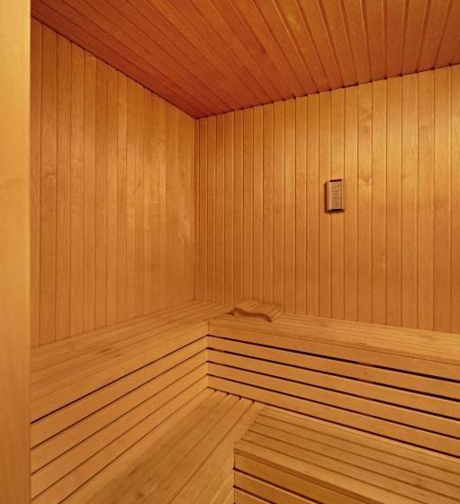 هتل Ramada By Wyndham Erbil Gulan Street