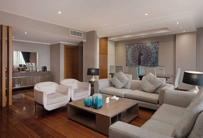 هتل Ramada By Wyndham Erbil Gulan Street