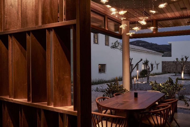 ホテル The Olivar Suites