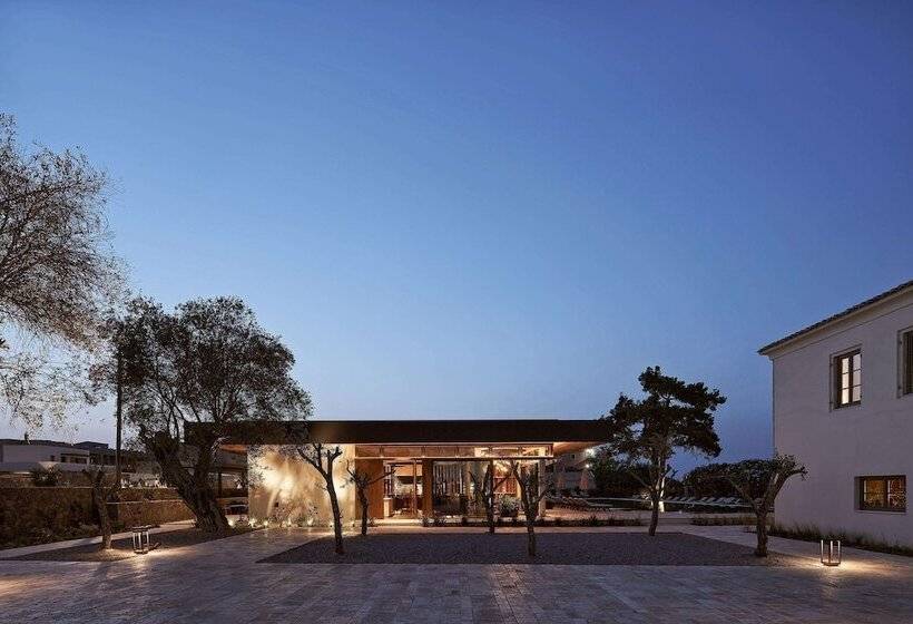 ホテル The Olivar Suites