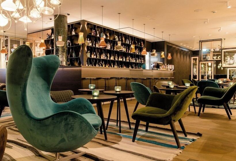 Motel One Amsterdam   Waterlooplein