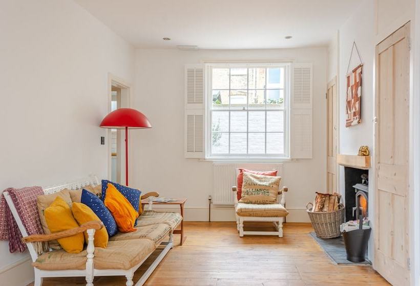 Beach House Moments From Margate Old Town & Beach