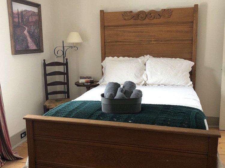 مبيت وإفطار Rowell S Inn