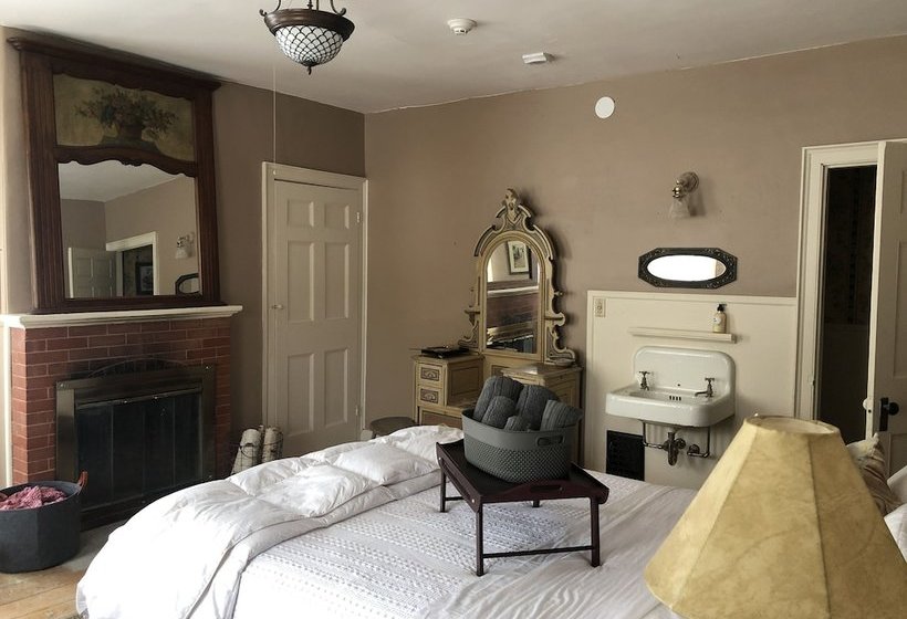 مبيت وإفطار Rowell S Inn