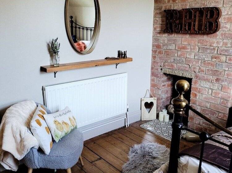 Charming 2 Bed Cottage On Outskirts Of Beverley