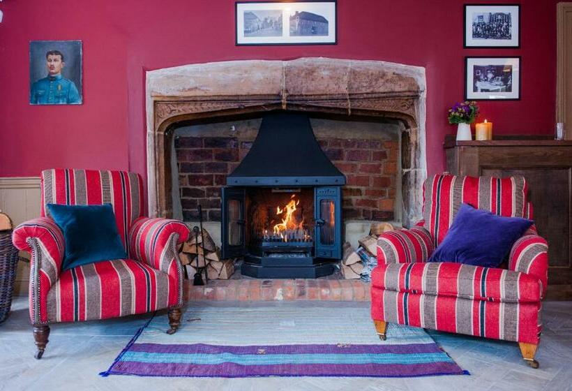 簡易ホテル The White Hart, Overton