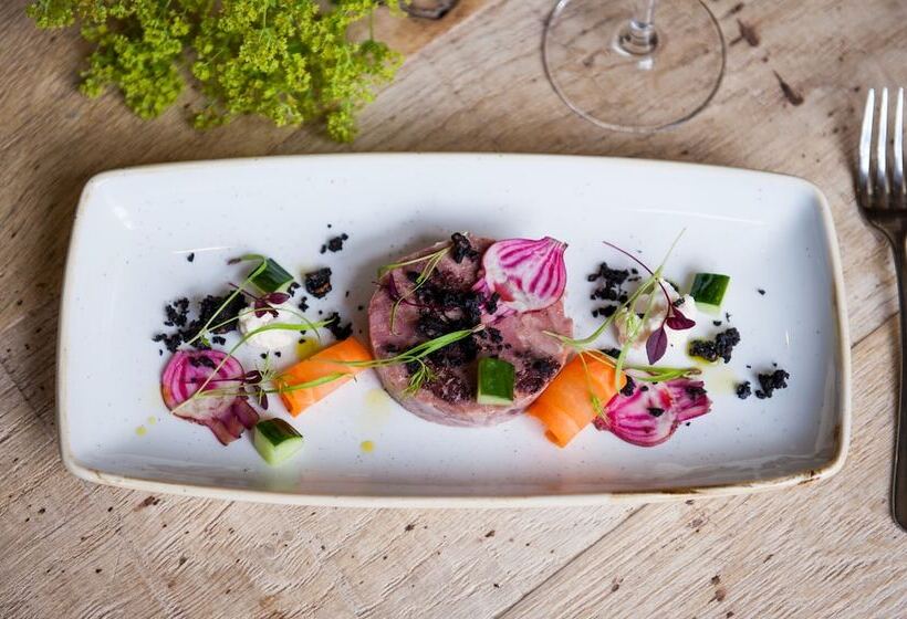 簡易ホテル The White Hart, Overton