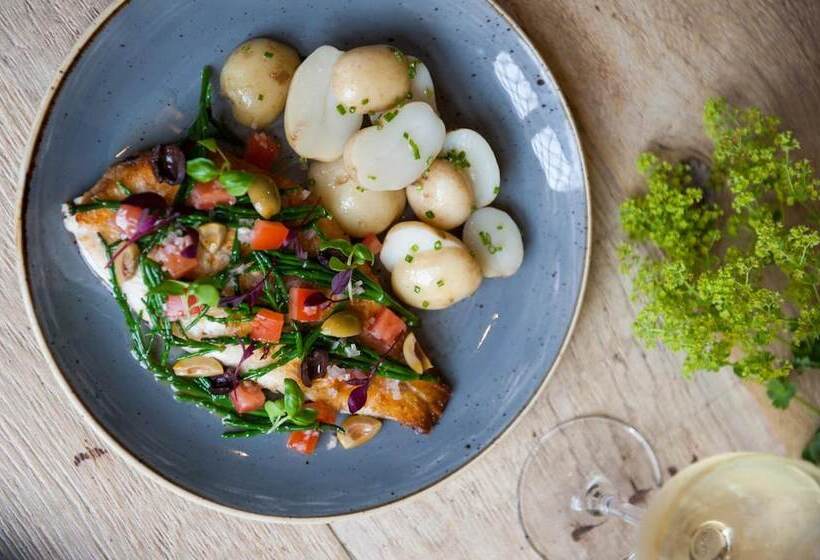 簡易ホテル The White Hart, Overton