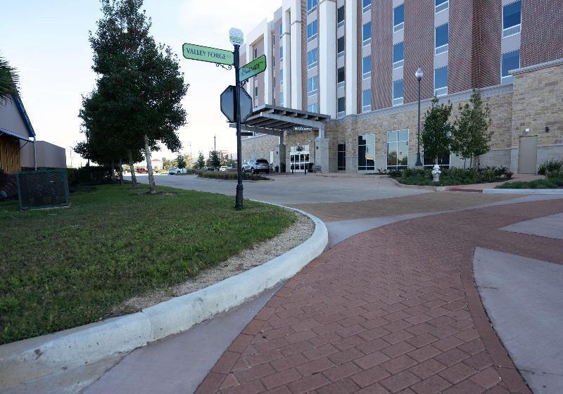 Отель Hampton Inn & Suites Houston Sugar Land