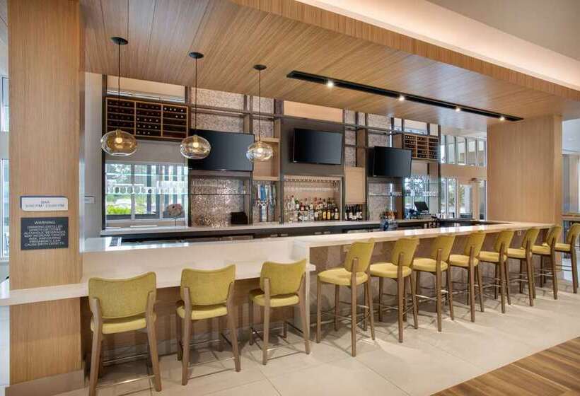 Отель Hilton Garden Inn Panama City Airport