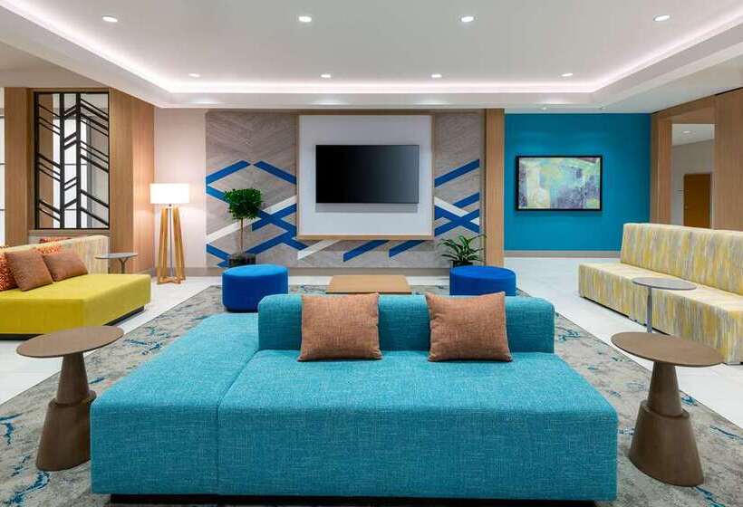 Отель Hilton Garden Inn Panama City Airport