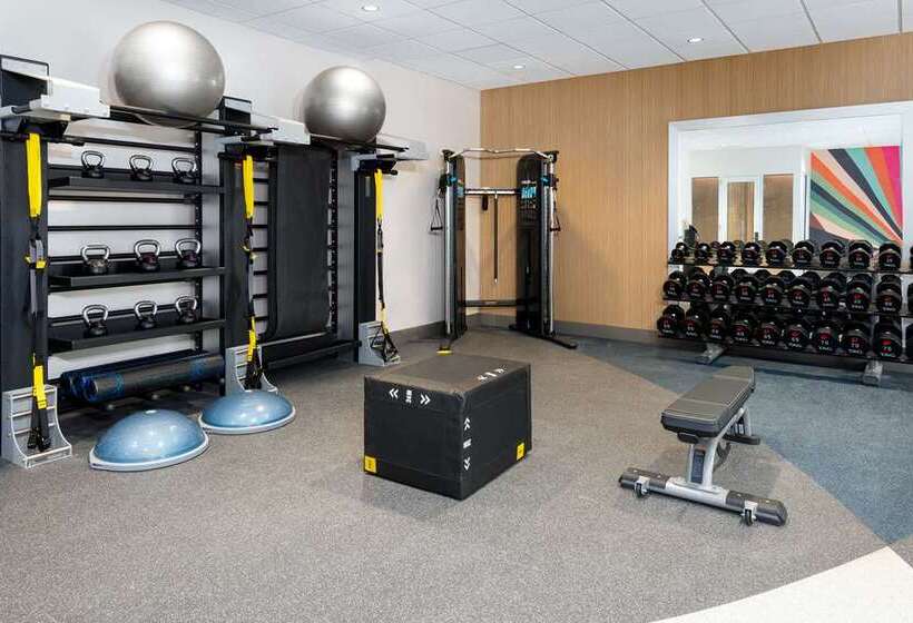 Отель Hilton Garden Inn Panama City Airport