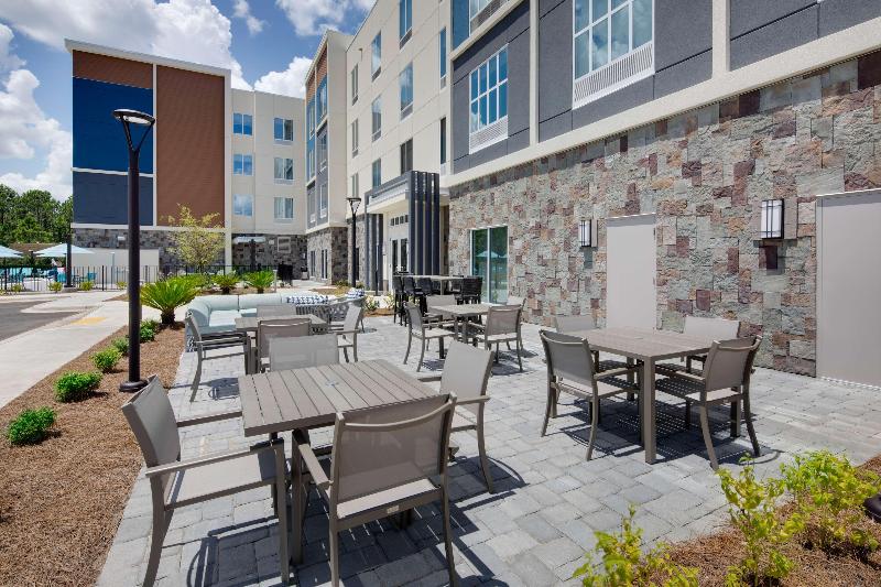 Отель Hilton Garden Inn Panama City Airport