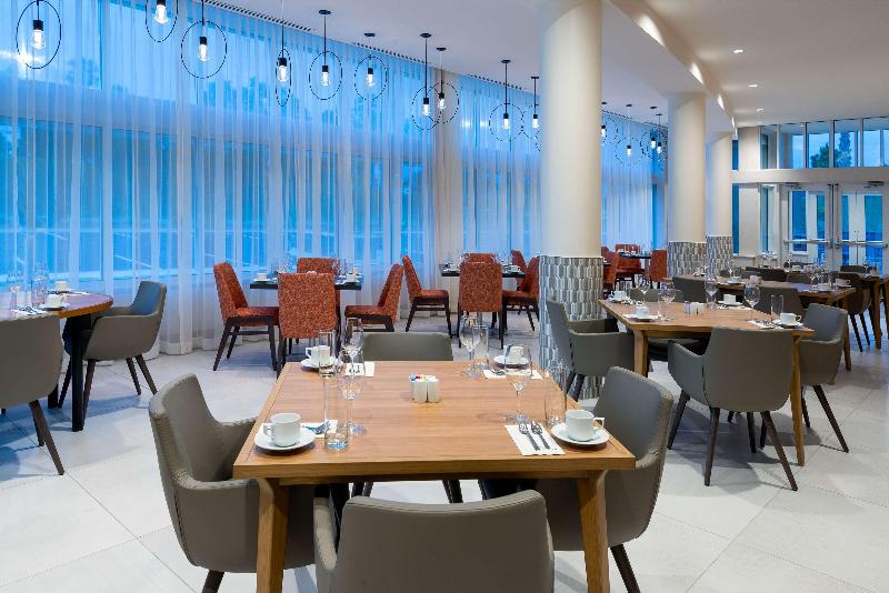 Отель Hilton Garden Inn Panama City Airport