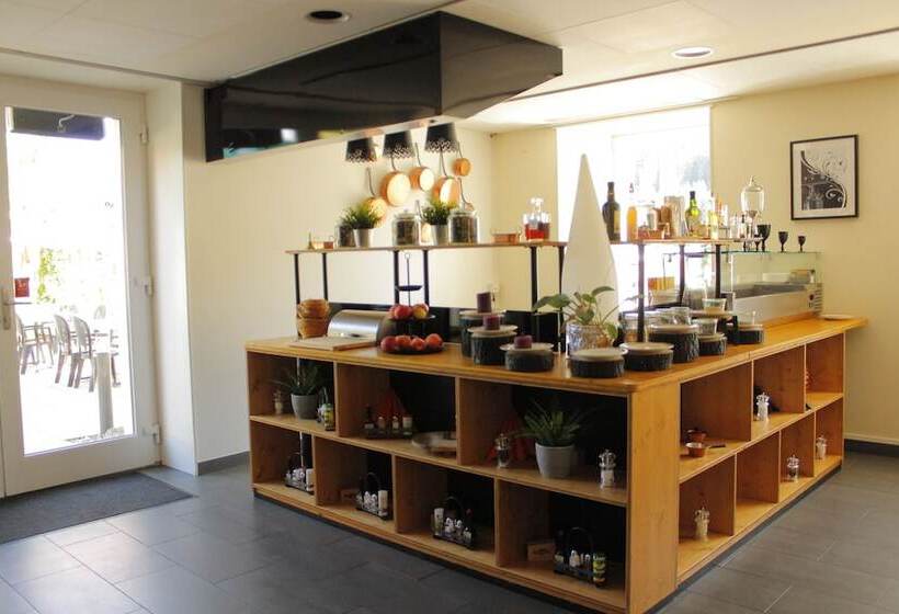 فندق Hôtel De Ville