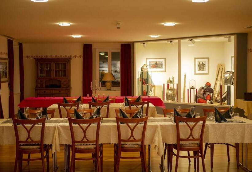 فندق Hôtel De Ville