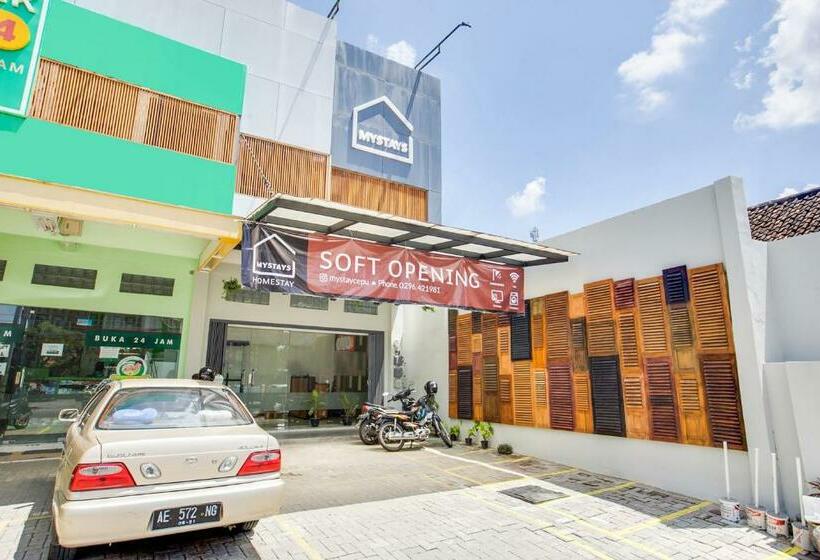 فندق Reddoorz At Mystays Pemuda Cepu Blora