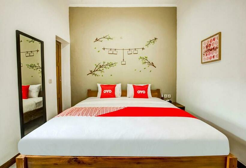 בית מלון כפרי Reddoorz At Mystays Pemuda Cepu Blora