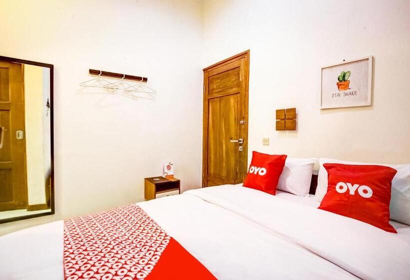 בית מלון כפרי Reddoorz At Mystays Pemuda Cepu Blora