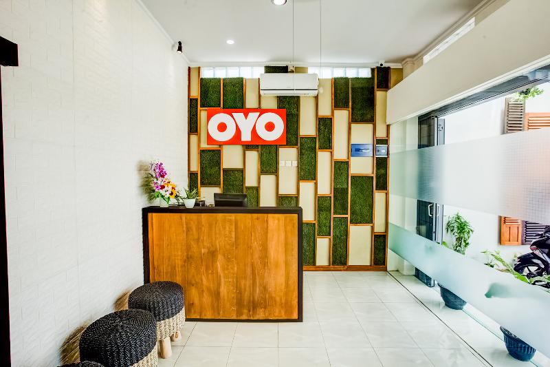 בית מלון כפרי Reddoorz At Mystays Pemuda Cepu Blora