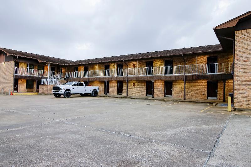호텔 Oyo Pinewood Inn & Suites Silsbee