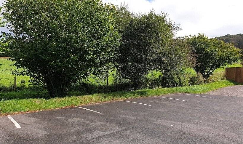 Monkton Court House B&b