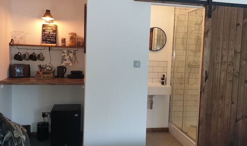 Monkton Court House B&b