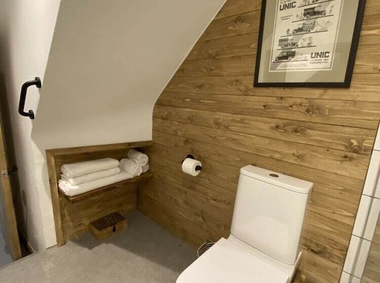 Monkton Court House B&b