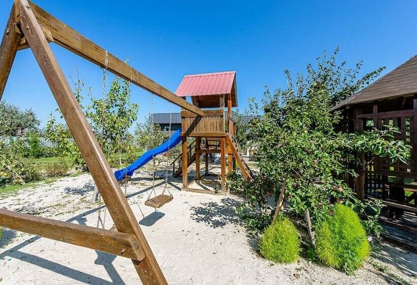 پانسیون Nar Motel