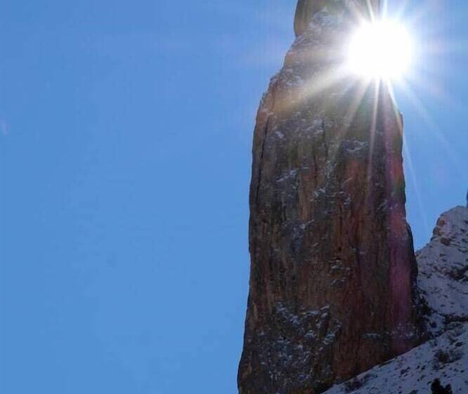 פנסיון Taurus Guest House