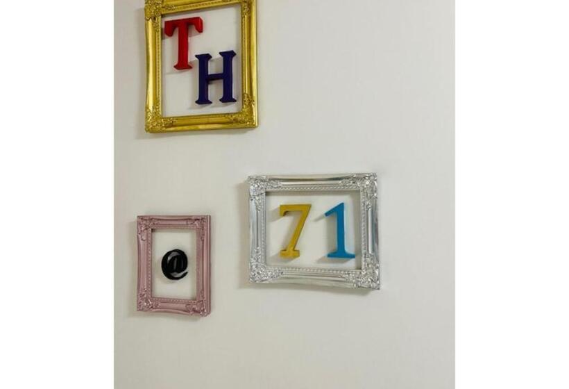 Пансион Townhouse Plus @ Lower Beth Street Stoke