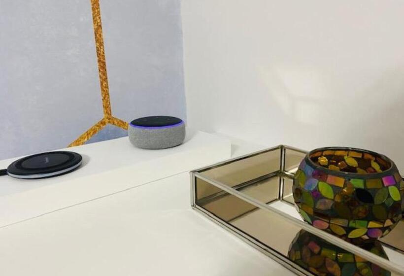 Пансион Townhouse Plus @ Lower Beth Street Stoke